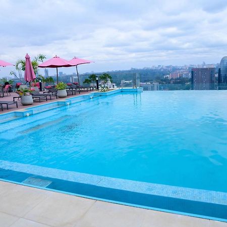 Lucy'S Beautiful Condo At Skynest Residences ナイロビ エクステリア 写真